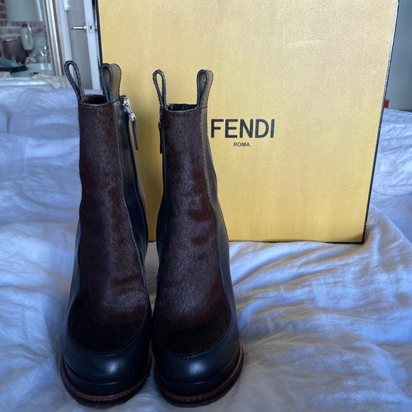 RARE Fendi Tronchetto Cavallino + Vit Opaco Boots - Picture 3 of 11